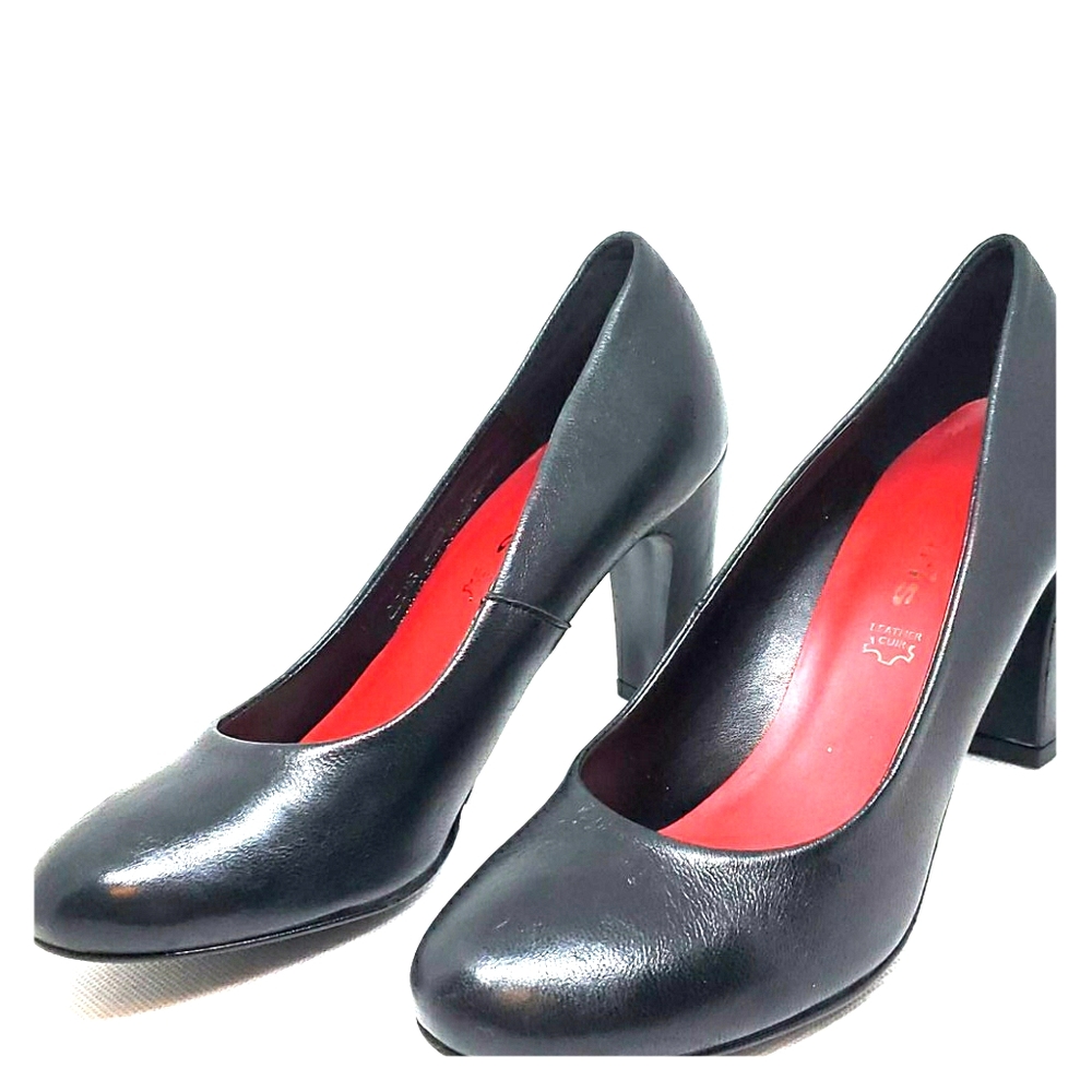 Tamaris black pumps Made in Germany. Size 38